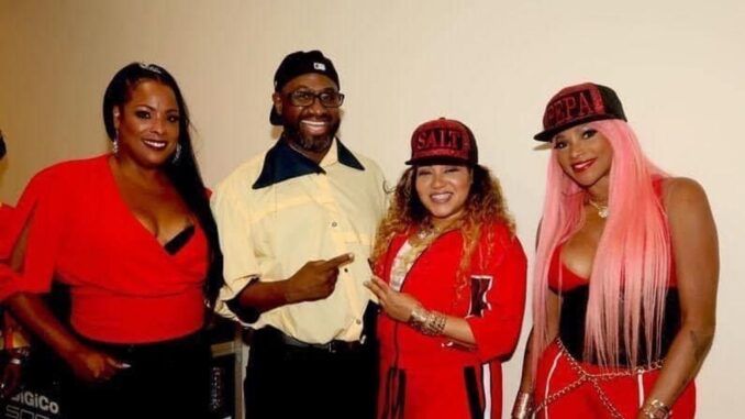 feat_71af2900-52c7-4d74-9c15-09e3460b4ada Maryland Live! Executive Host Phillip Mark (second from left) with international hiphop superstars Salt & Pepa and Spinderella (Cheryl James, Sandra Denton and Deidra Roper).(Courtesy of Phillip Mark)