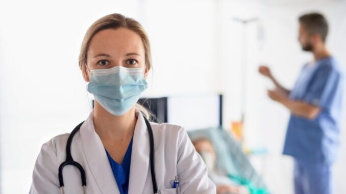 52ce64e9-02e0-4230-a000-f533b5686208 The risk of dying in Covid patients was up to 81-fold higher in the acute phase. People who catch COVID-19 are at much greater risk of dying for at least 18 MONTHS after being infected, warns a new study. GROUND PICTURE/SWNS TALKER
