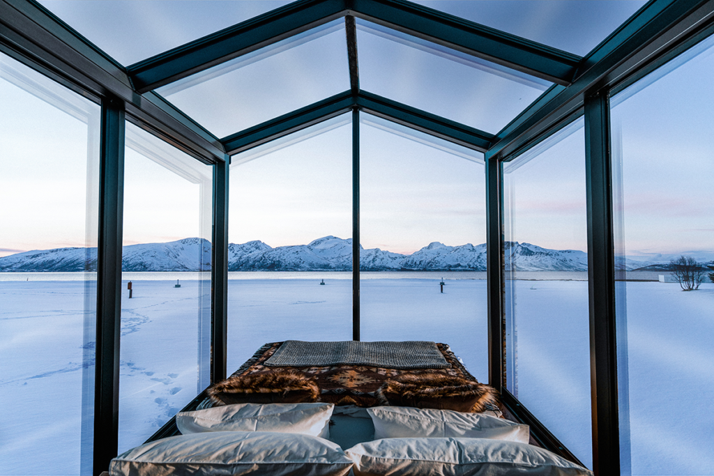 SLEEP UNDER THE NORTHERN LIGHTS IN A NEW NORWEGIAN LUXURY GLASS LODGE ...